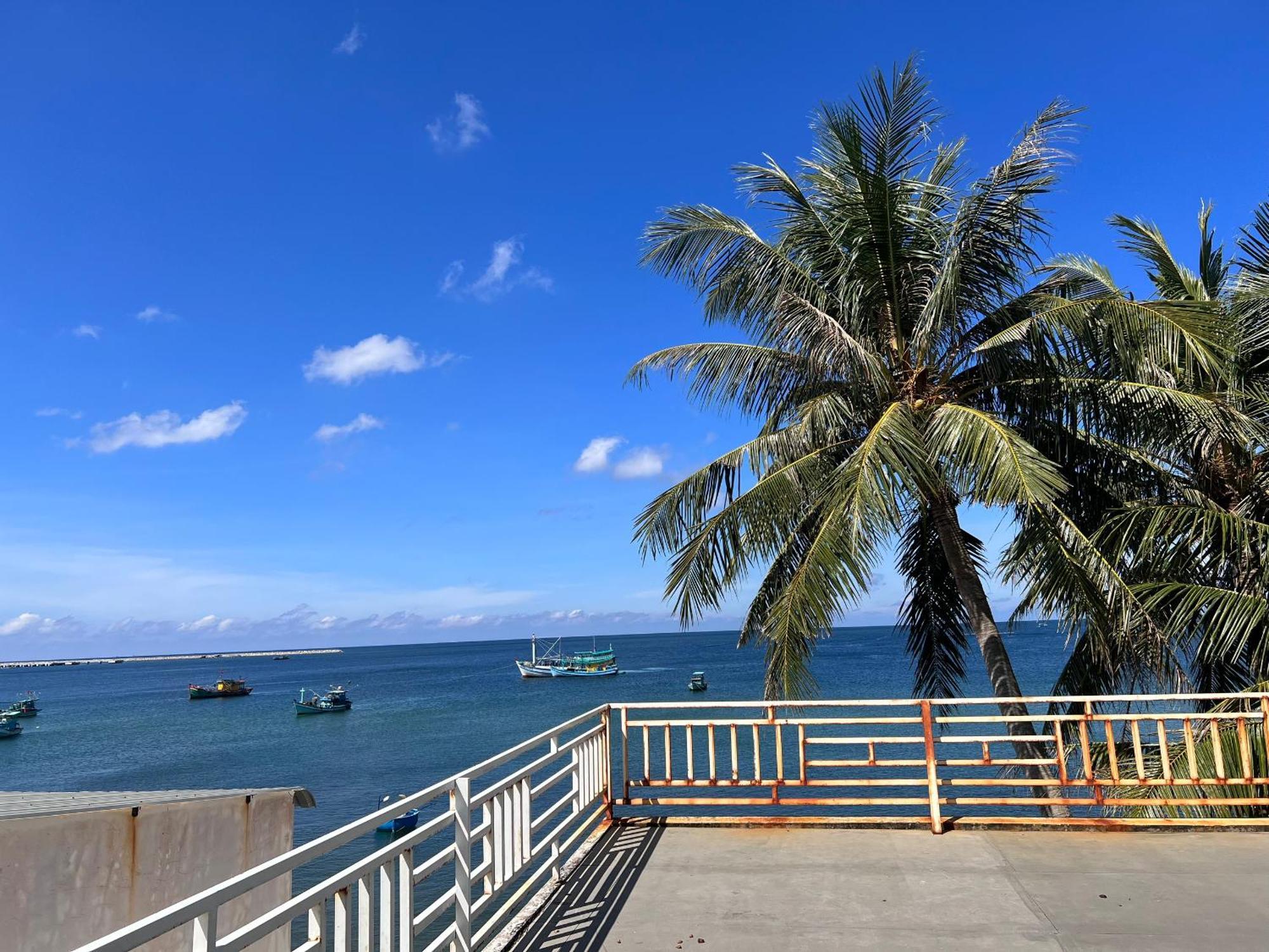 Larina Beach House Aparthotel Phu Quoc Exterior photo